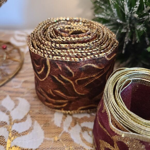 Vintage Holiday Decor Bundle Wire Basket | Garland | Ribbon | Satin Bag | Lace - Picture 8 of 10